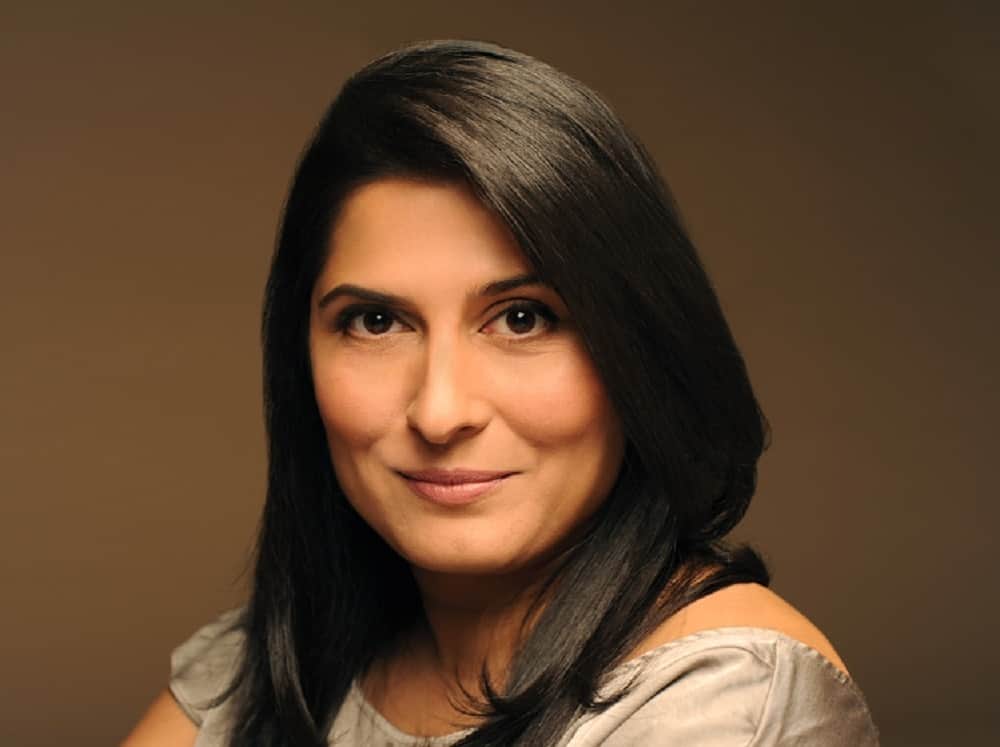 This Is How Oscar Winning Director Sharmeen Obaid Chinoy Defending Her Tweet On Harassment 