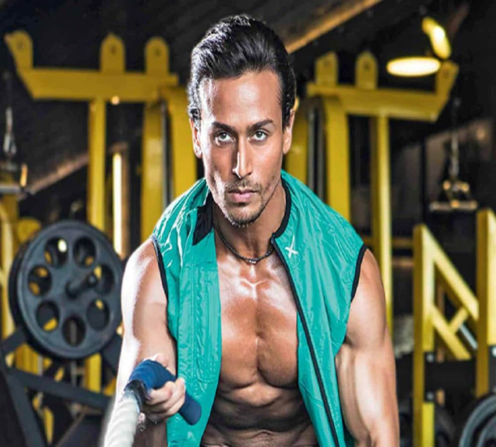 tiger shroff upcoming film baaghi 2 look leaks on internet 