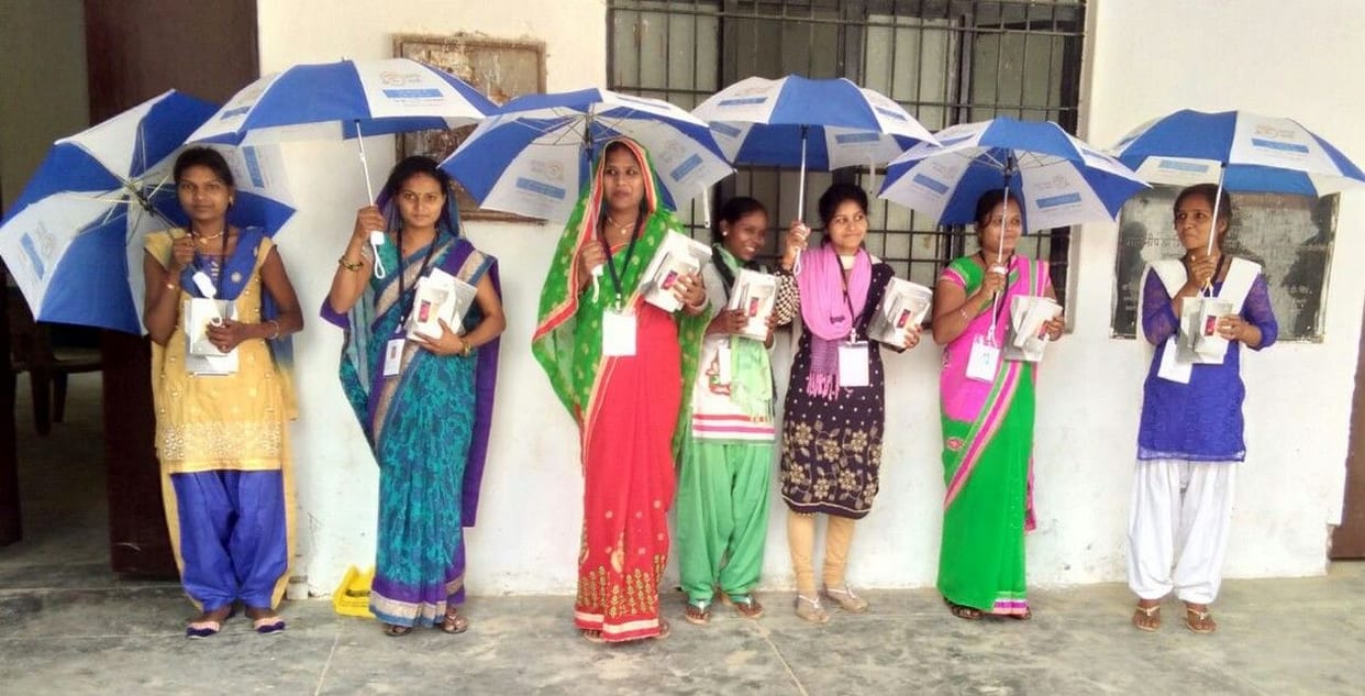 इन्टरनेट  से महिलाएं करें रोजगार सृजन