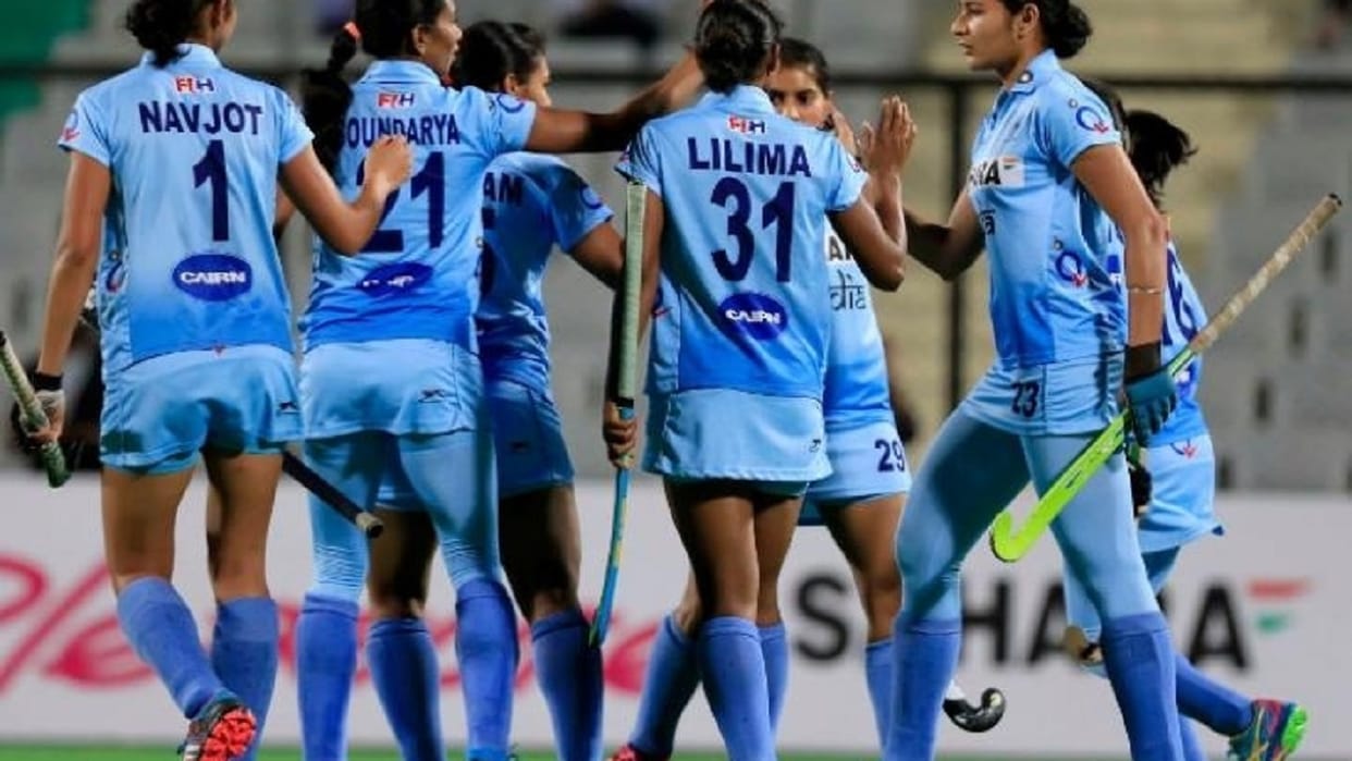 CWG 2018: indians womens and mens team loss the bronz medal match by 0-6 and 1-2