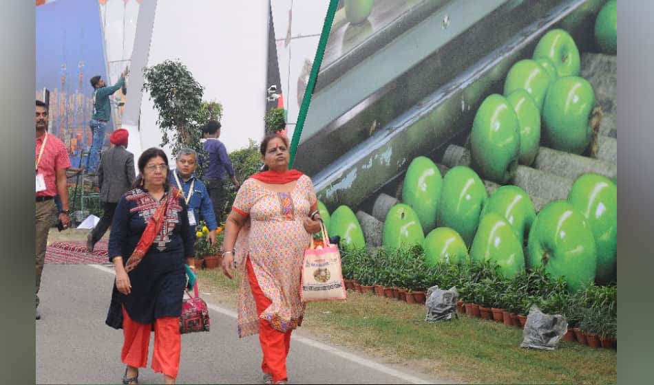 world food india held at india gate where people faced jam problems