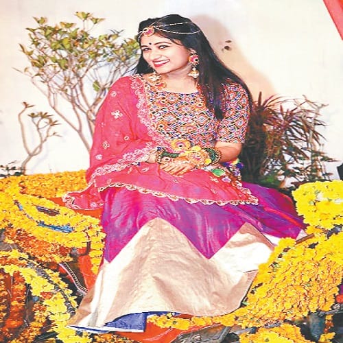The color of the Mehndi ascended on weddings, see photos
