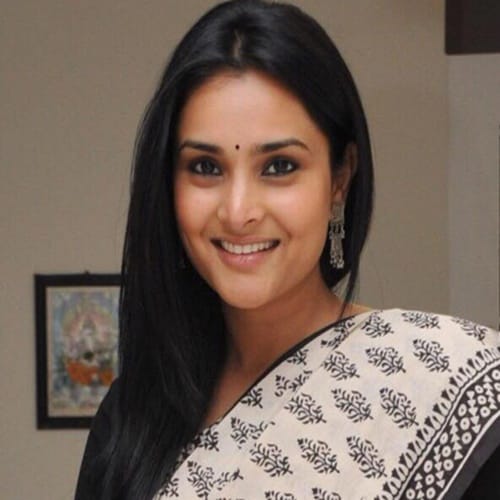 Divya Spandana ramya behind rahul gandhi congress rise on social media