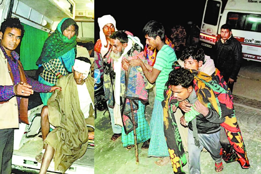 one died and seventeen injured in an accident in shrawasti.