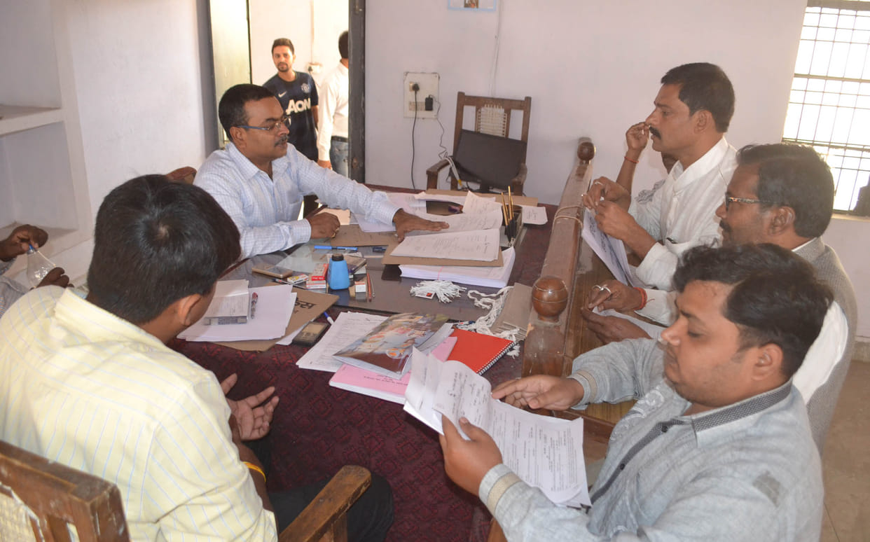 रही गहमागमी लेकिन एक भी पर्चा नहीं हुआ दाखिल