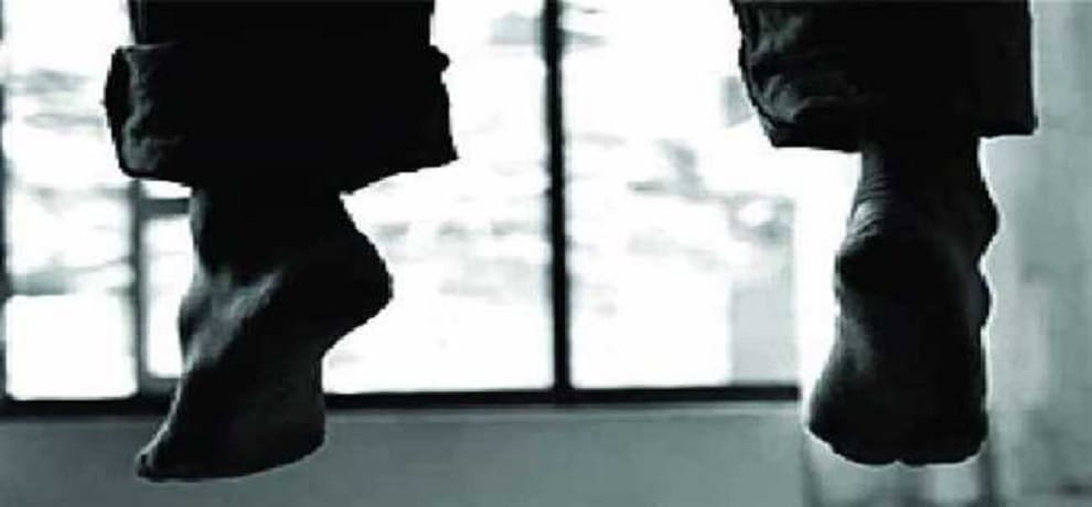 old man hanged himself after sub inspector torture