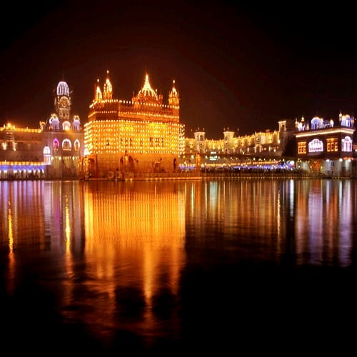 Guru Granth Sahib Established in Golden Temple Amritsar on 27 August 1604
