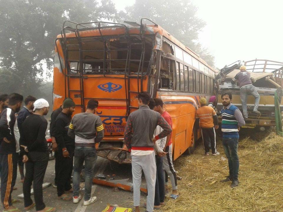 three vehicle collide in moga, many injured