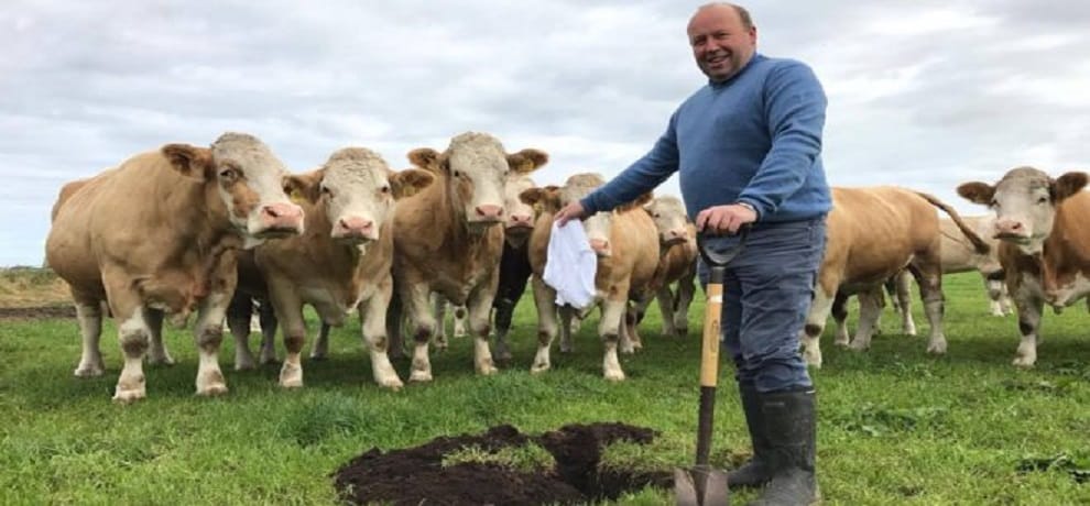 farmer use underwear to know the fertile part of the farm