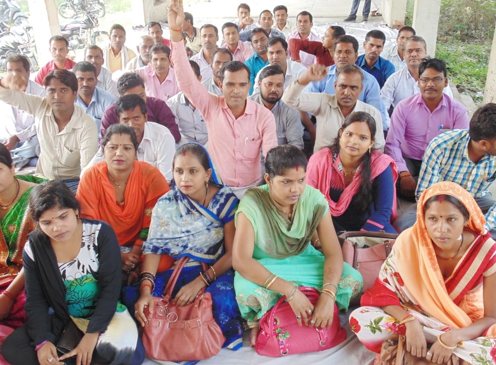 Parents did not get honorarium of thirty-five months