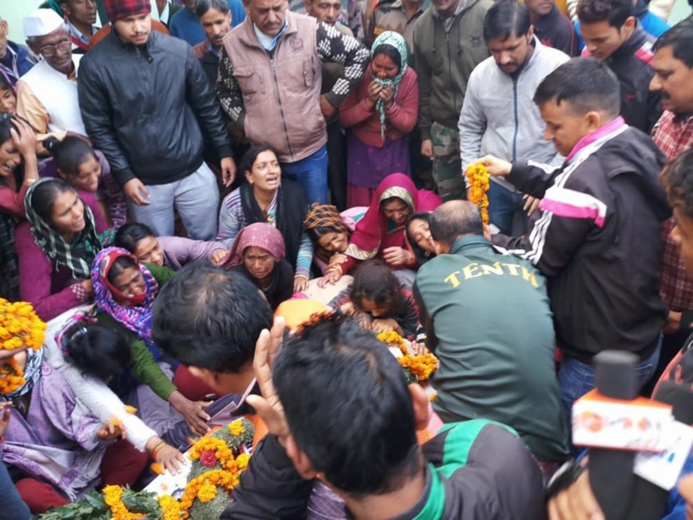  uttarakhand martyr suraj singh tophal Funeral photos in karnaprayag