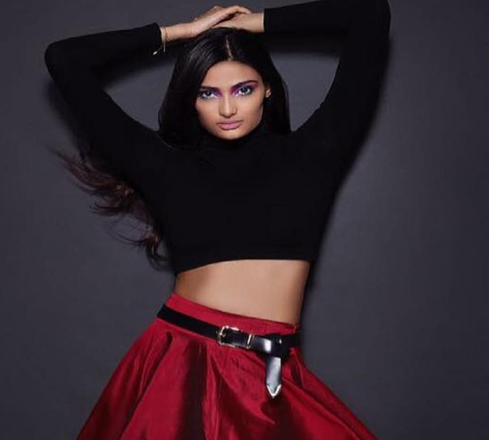 Athiya Shetty in a relationship with cricketer KL Rahul rumours are spread on social media