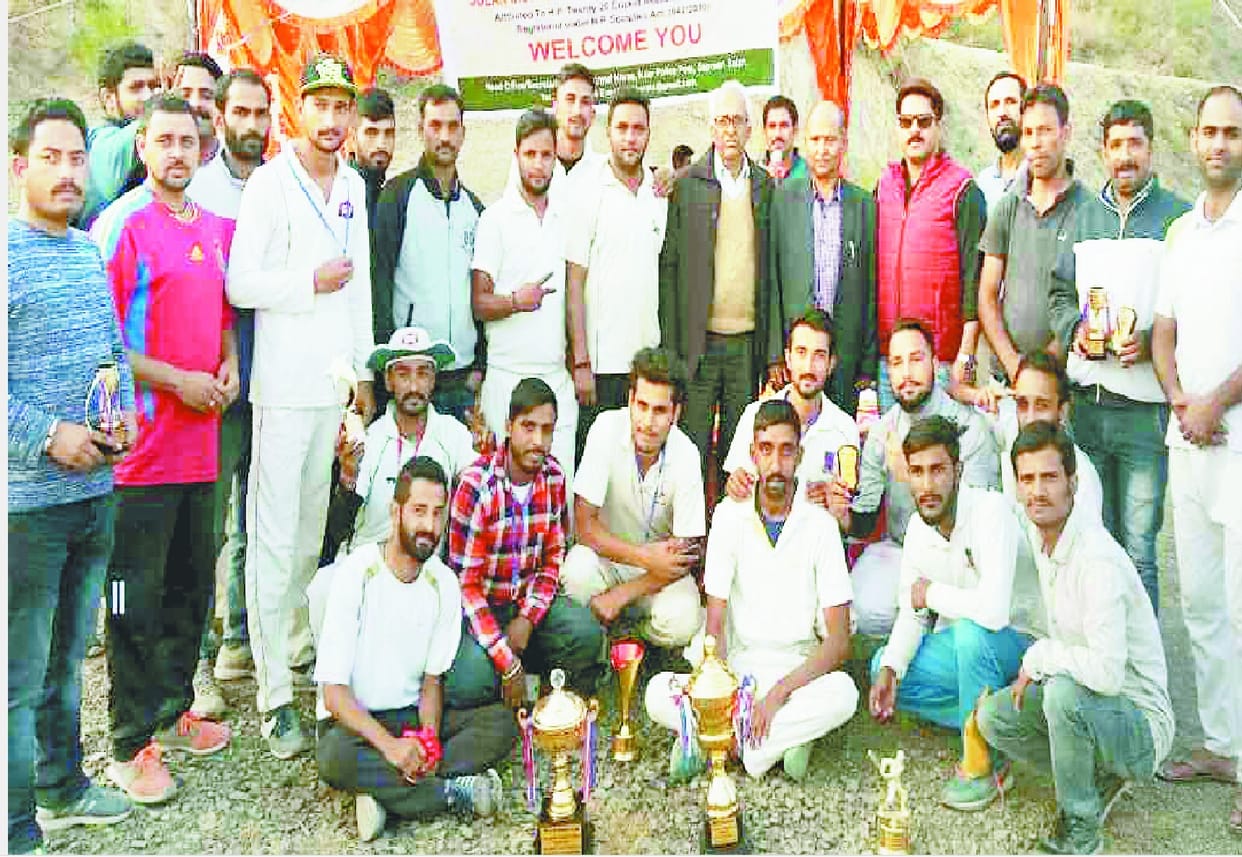 अर्की कॉलेज ने सुपर ओवर में कुनिहार को चार रन से हराया