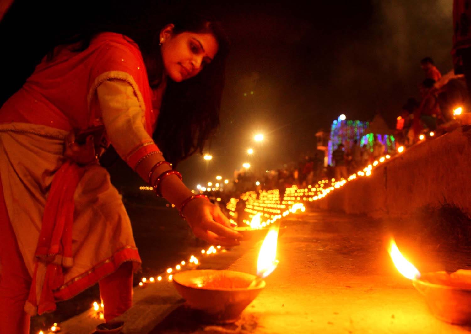 significance of dev deepawali at varanasi