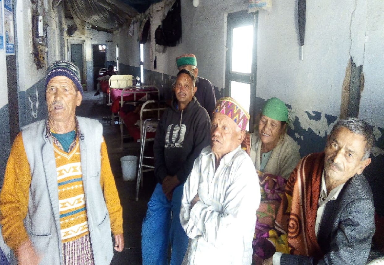 धर्मपुर में कुष्ठ रोगियों से वोट मांगने नहीं आया कोई, बीस कुष्ठ रोगी करेंगे मतदान