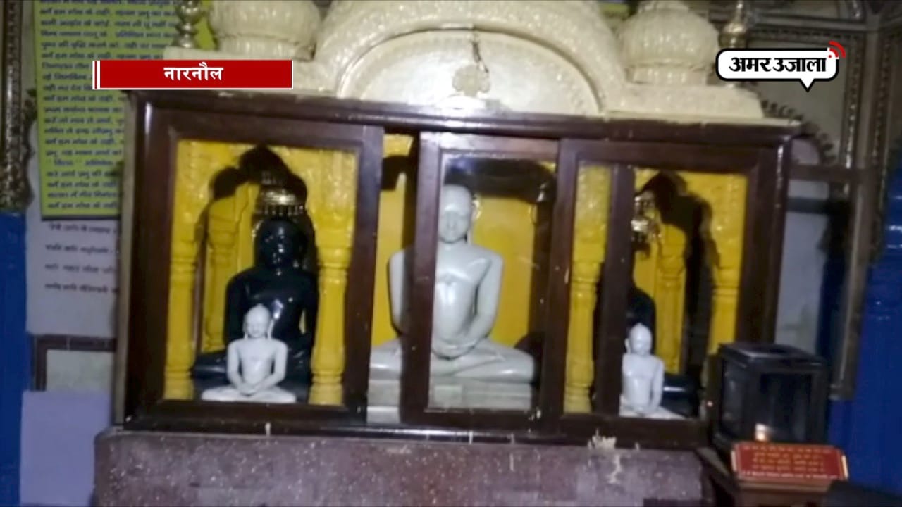 मूर्ति चोरी