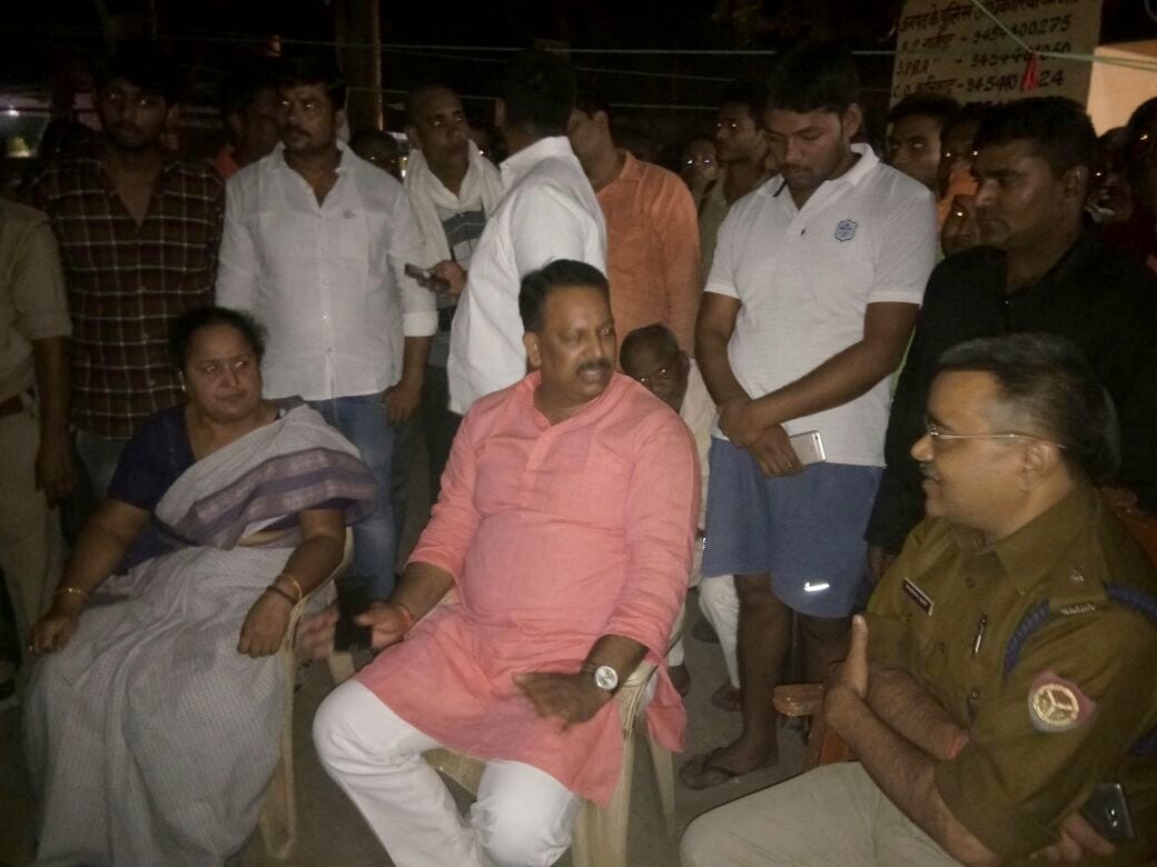 MLA alka rai sitdown strike in ghazipur