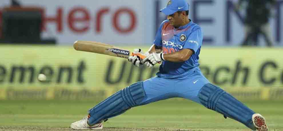 virat kohli thrashes ms dhonis critics suspence revealed