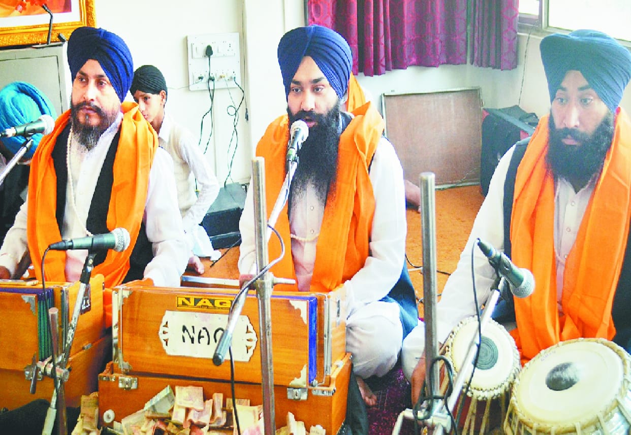 गुरूद्वारा साहिब सपरून में अखंड पाठ के भोग डाले