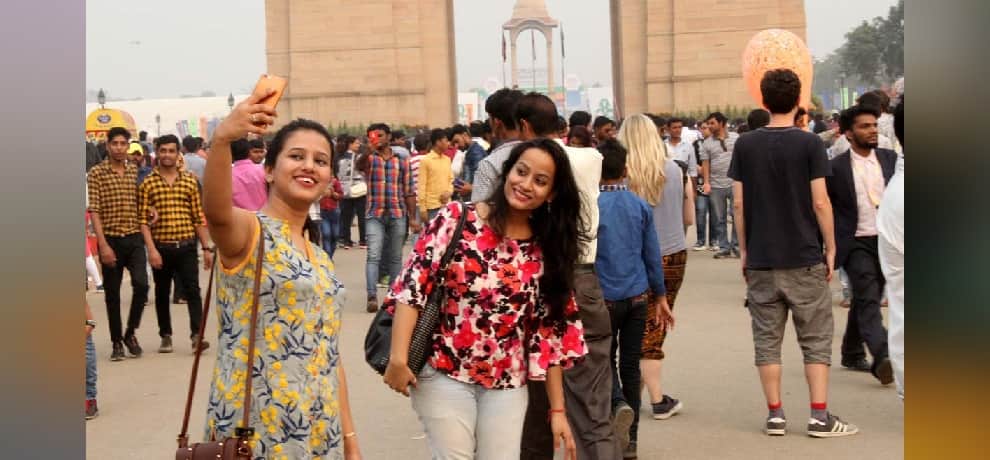 in world food india event people came to see the world food culture, view pics