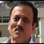 maharashtra govt minister mahajan says he would apologize for his comment against women