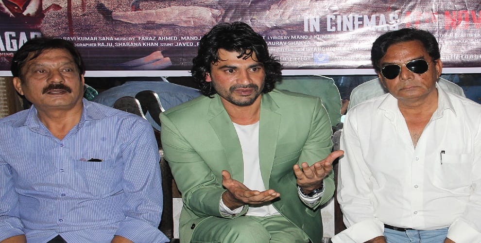 This film is based on the true story of Muzaffarnagar riots