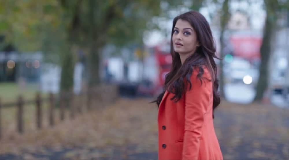 Aishwarya rai bachchan aproch for dark thriller movie raat aur din