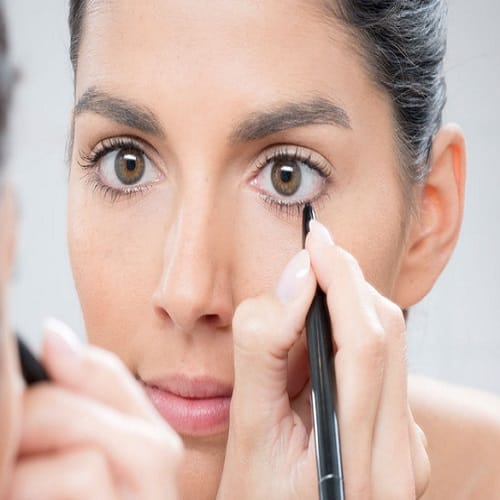 If you want different eye look than use white Kajal in these three ways 