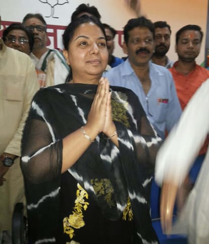 mridula jayswal varanasi BJP mayor candidate 