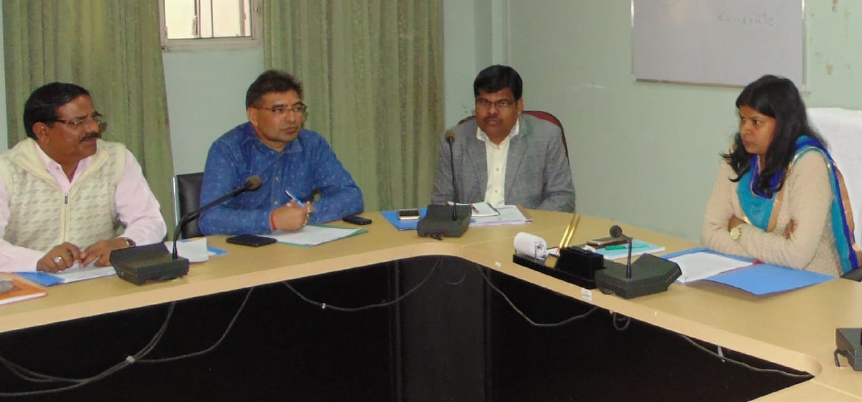 Instructions for lighting, drinking water, health in Kausani