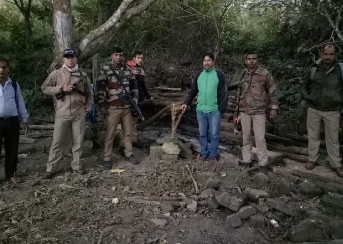 hunter's huts found near kharratak