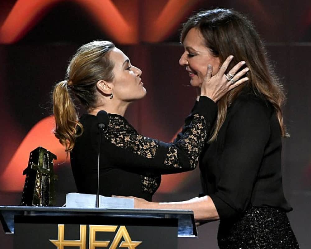 Kate Winslet and Allison Janney Kiss At Hollywood Film Awards 2017 Video Going Viral