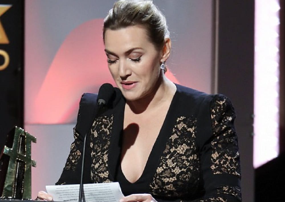 Kate Winslet and Allison Janney Kiss At Hollywood Film Awards 2017 Video Going Viral