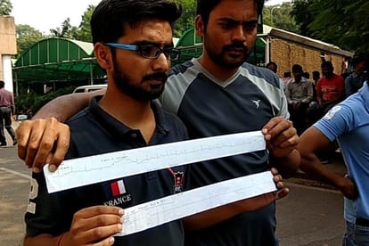 Ruckus in KGMU when doctor say patient dead but he was alive.