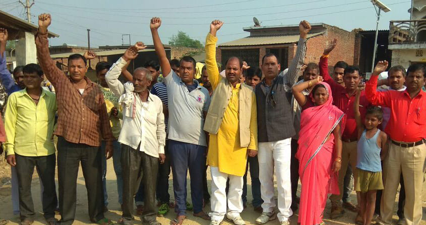 villegers protested for road 