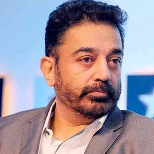 bigg boss contestant gayathri raghuram said to kamal haasan that she is hindu but not terrorist
