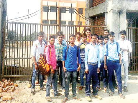 Student's sloganeering seen on lock at ITI gate