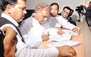 8 nominations including SP's Vinod, BSP's Ramesh Chandra