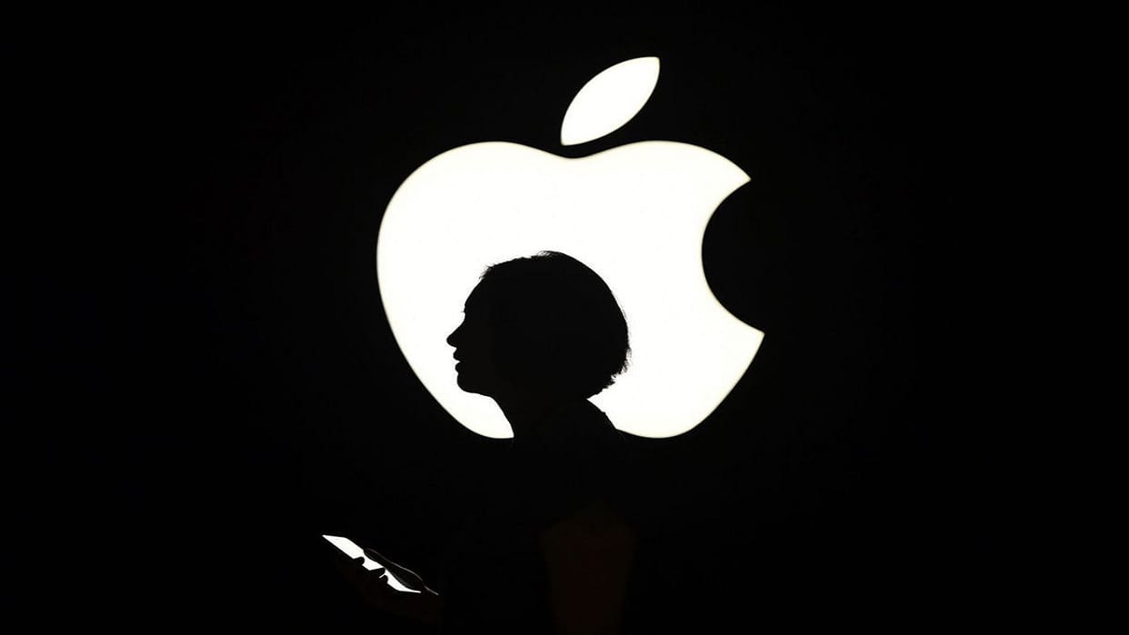 Apple beats Wall Street forecast; clocks USD 90 billion revenue in September quarter