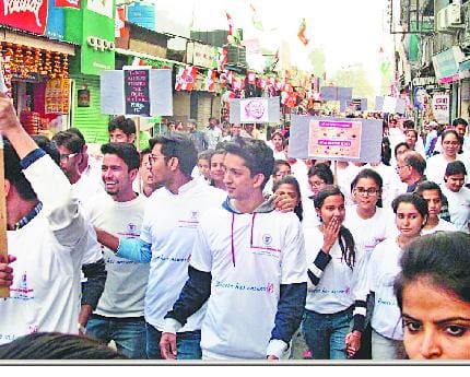 मेडिकल कॉलेज चंबा ने निकाली जागरूकता रैली