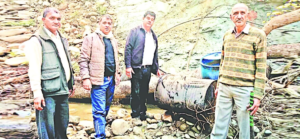 25 hundred litre of illicit liquor seized in sirmour