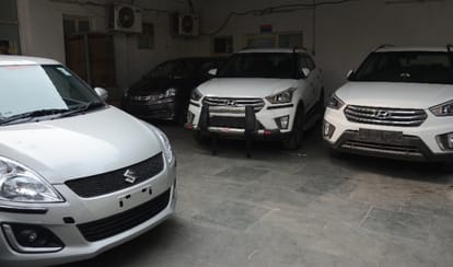 thieves stole luxury car in two minutes, they explained their trick to police