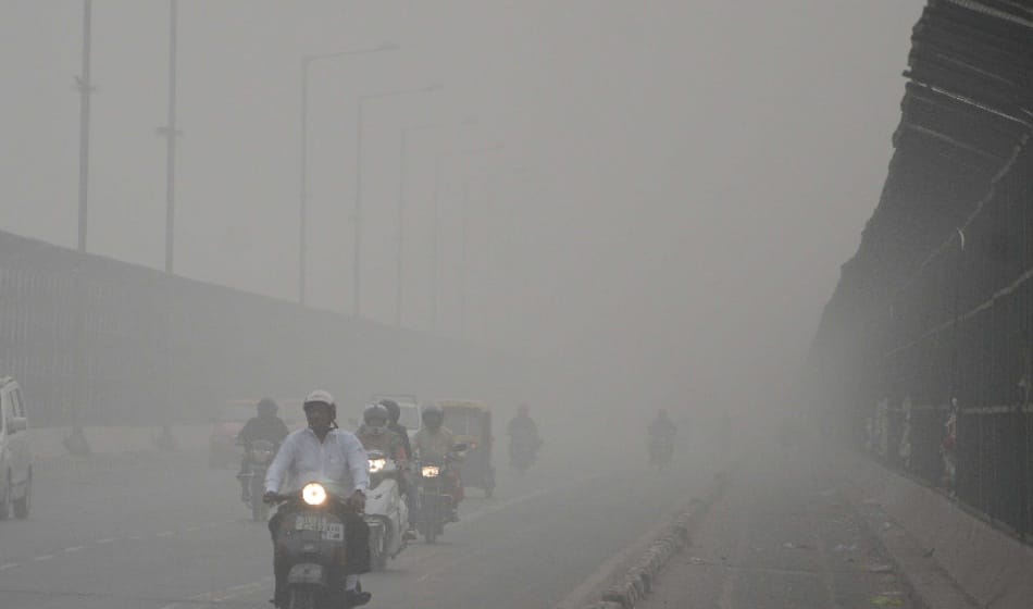 delhi ncr suffering from many problem because of the smog