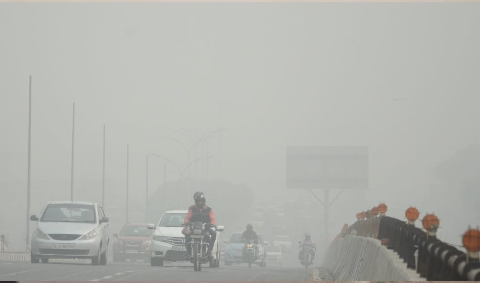 delhi ncr suffering from many problem because of the smog