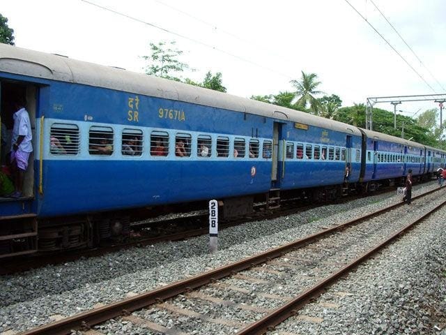 amrapali train cancelled from 8 november