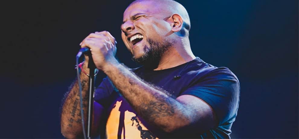 Music director Vishal Dadlani and Sujoy Ghosh tweets against remix