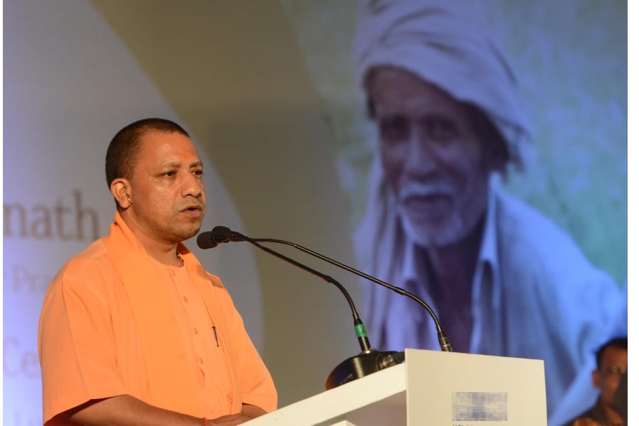 yogi adityanath develpoment plan for 1625 villages.