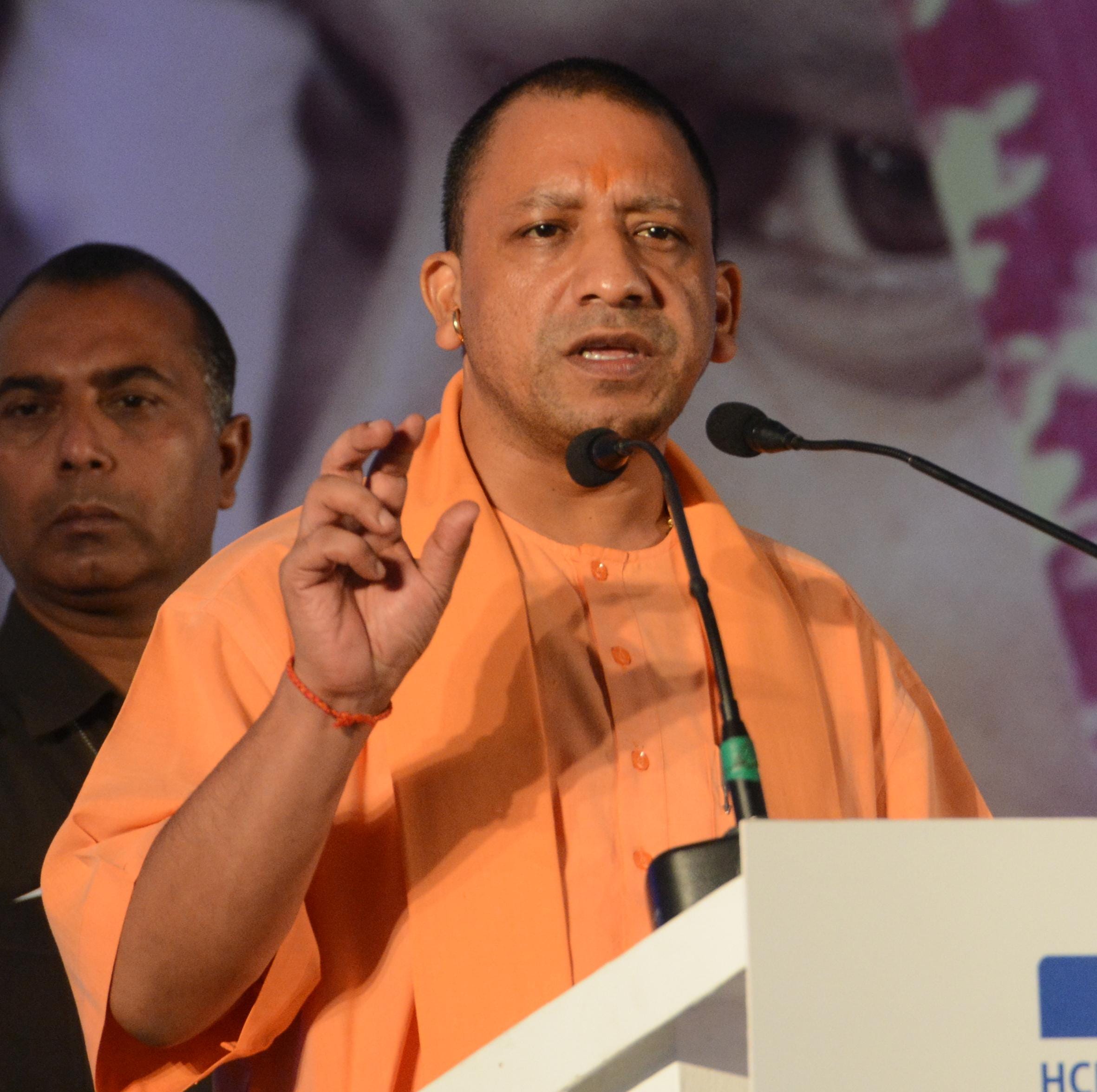 cm yogi spoke against congress party in gujarat election meeting