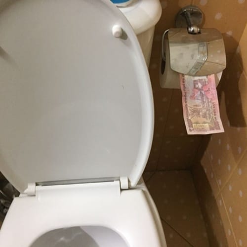 Demonitisation one year people makes fun of notebandi by these photos on social media