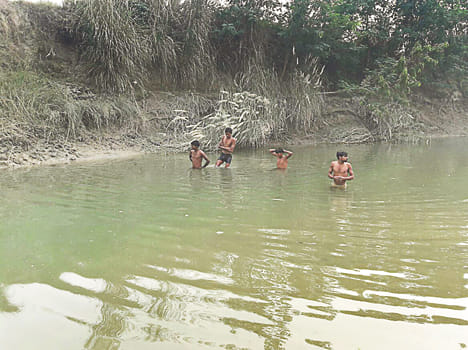 Dead body thrown in river